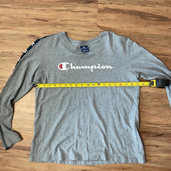 Champion Long Sleeve Tee with Navy Detail Medium Women’s - Picture 4 of 9